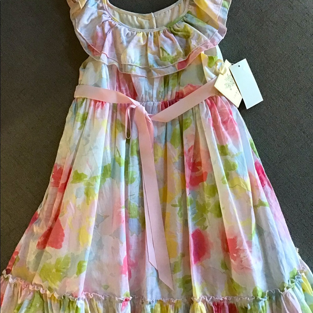Laura Ashley floral dress, size 6, perfect for the spring holidays! Brand new!